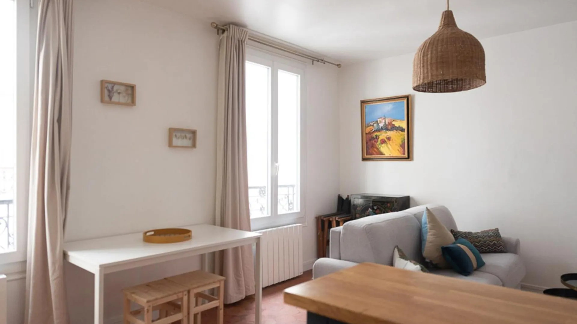 Quiet And Typically Parisian Apartment France